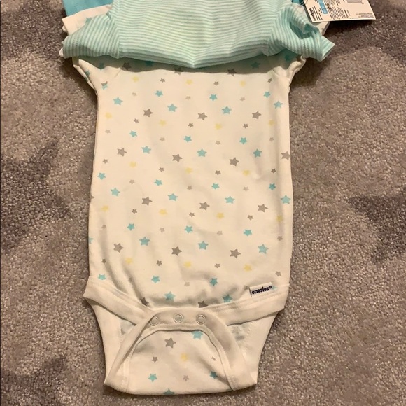 Gerber onsies-5 - Picture 2 of 6